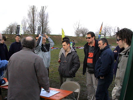 Briefing pour ce nouveau team prometteur (:-)
