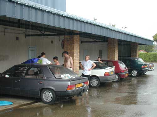 L'orage gronde, la pluie est l.