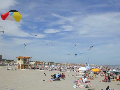 Les foules de Narbonne et la plage (:-)
